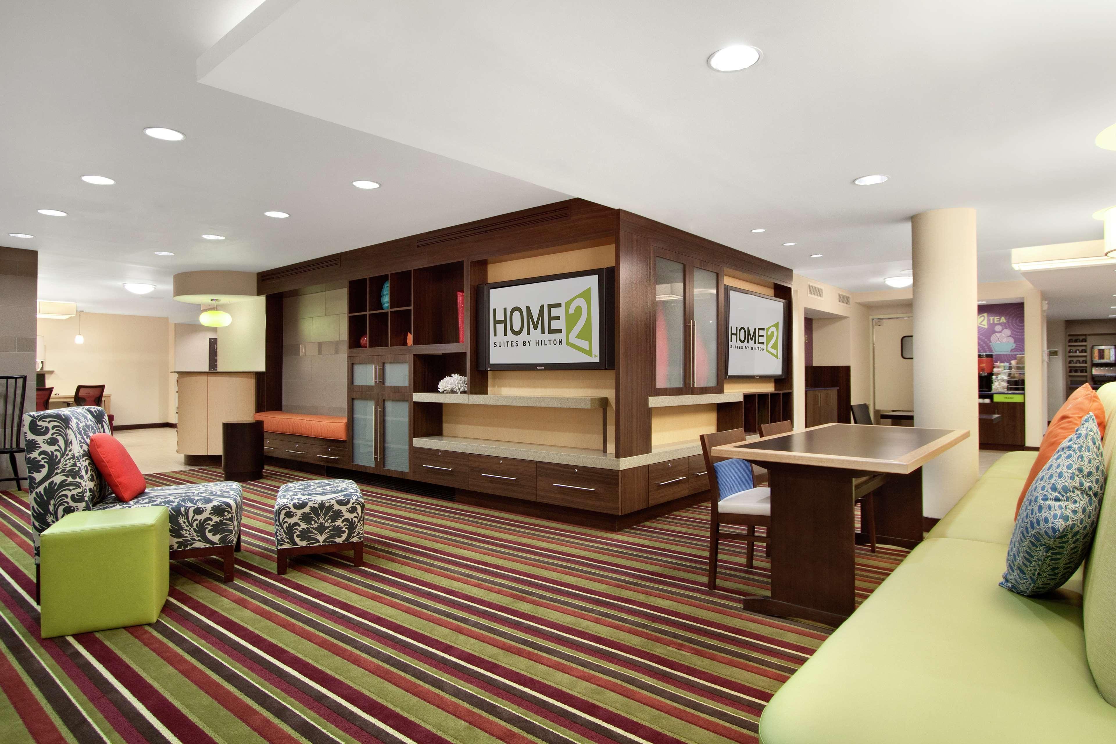 Comfort Inn & Suites Baltimore Room photo