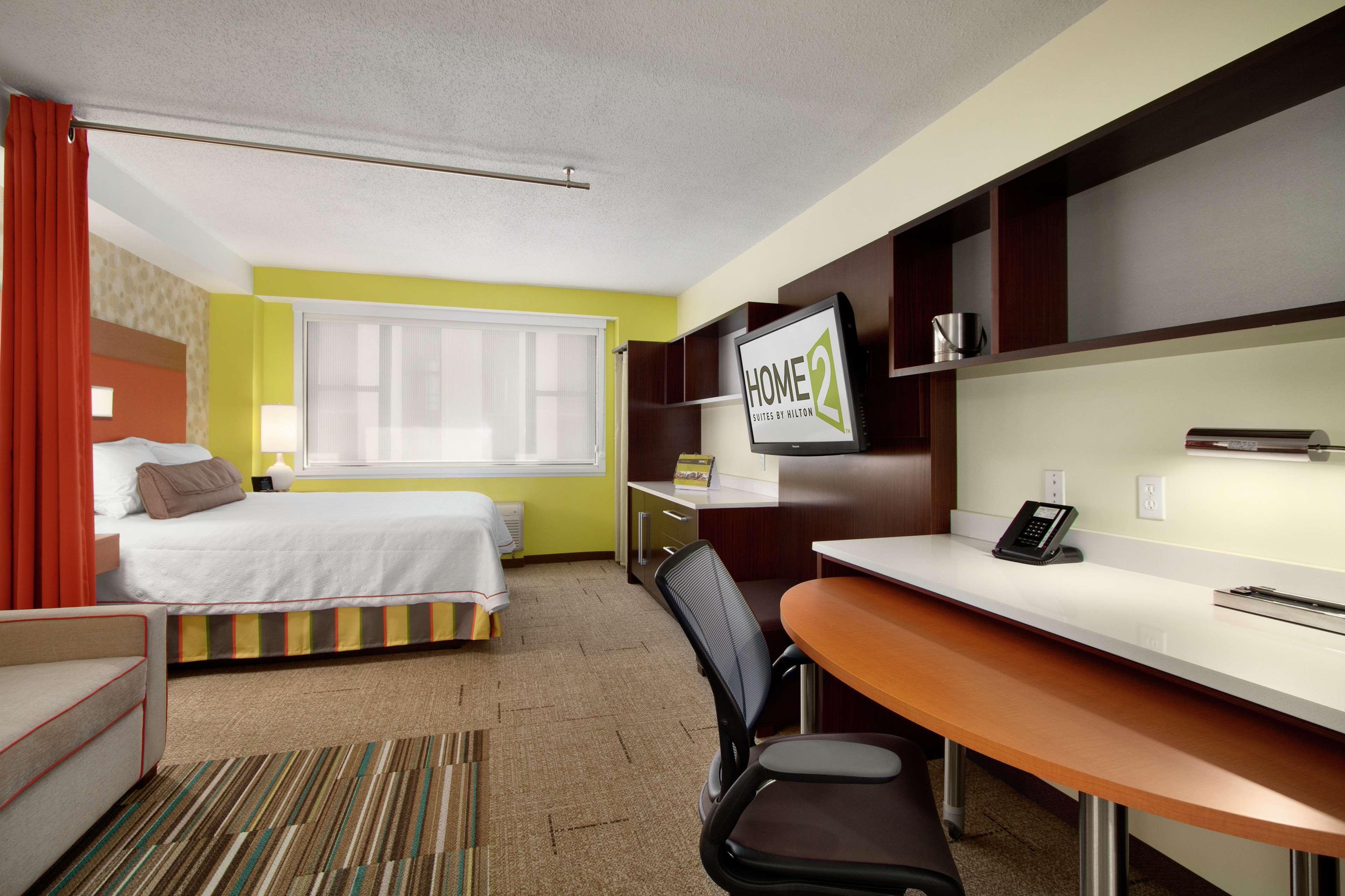 Comfort Inn & Suites Baltimore Room photo